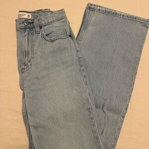 Abercrombie & Fitch Light Blue 90s Relaxed High Rise Jeans